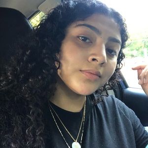 Meet your Posher, Mercedes